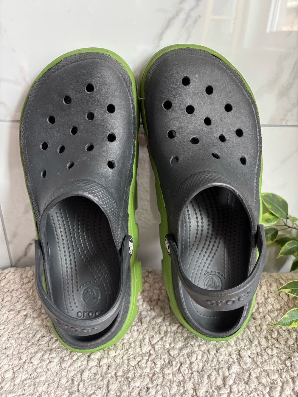 Men’s CROCS Dual-Tone Grey and Lime Green Clog